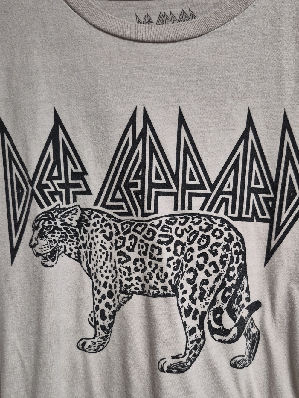 Def Leppard tshirt - Picture 3 of 4